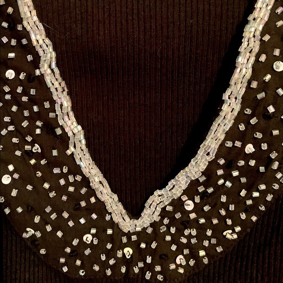 Cute Beaded Low Cut top - Picture 4 of 5